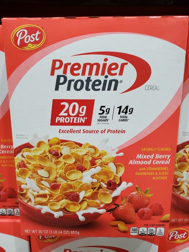 Mixed Berry Almond Cereal with Strawberries Raspberries & Sliced Almonds, Mixed Berry Almond