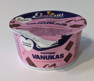 Vadelmasuklaanmakuinen Proteiinikauravanukas